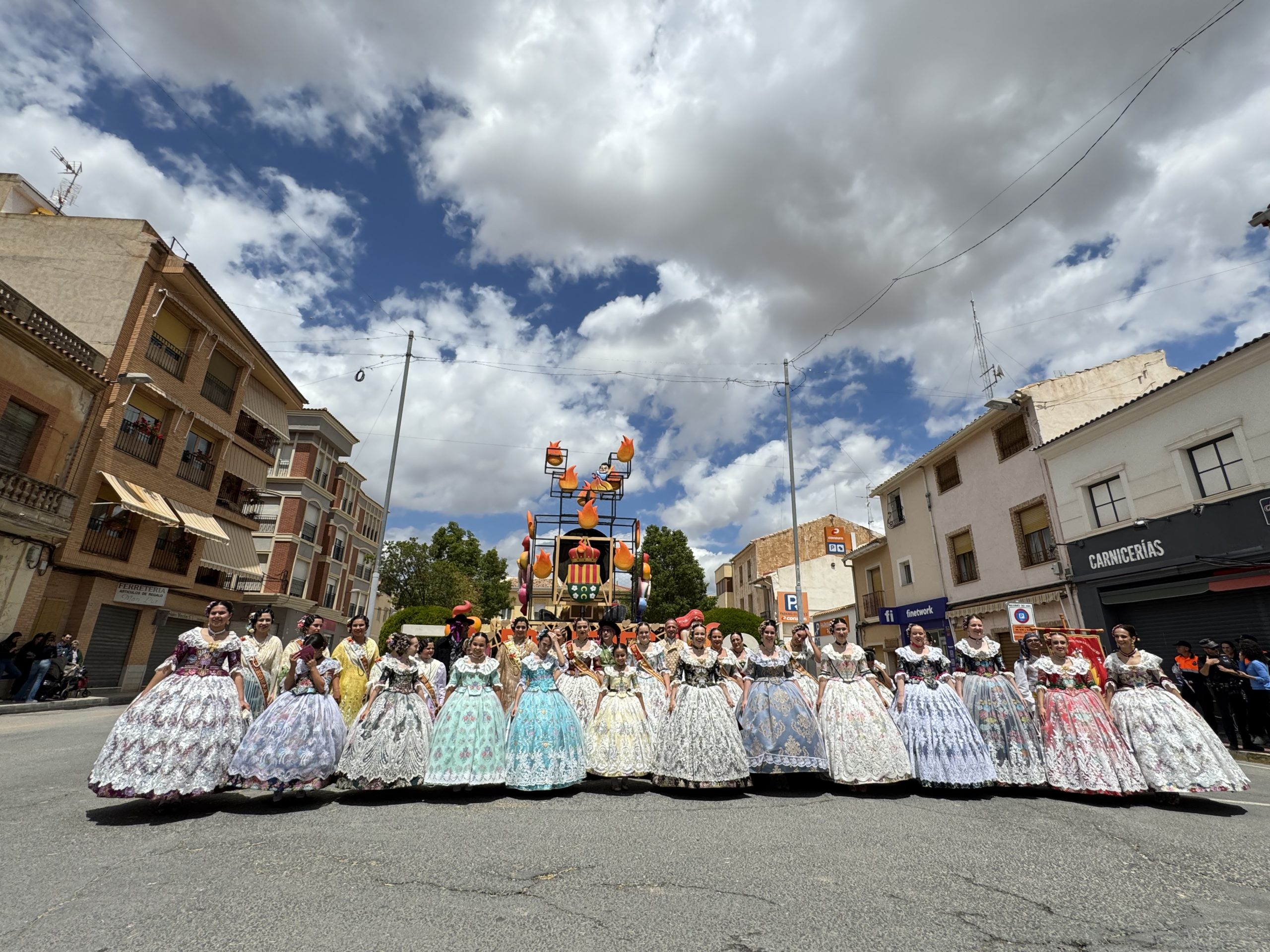 11-05-2025  Convivencia candidatas a Bellea de San  Vicente del Raspeig en Pinoso
