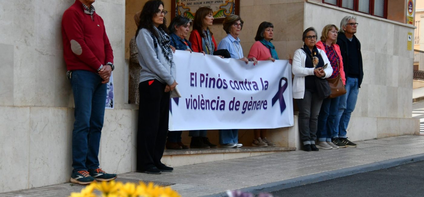 10-04-2026 - CONCENTRACION SILENCIOSA (14)