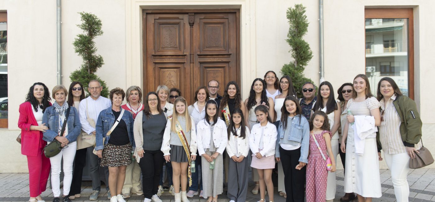 12-05-25 CONVIVENCIA CANDIDATAS A REINA EN XIXONA (69)