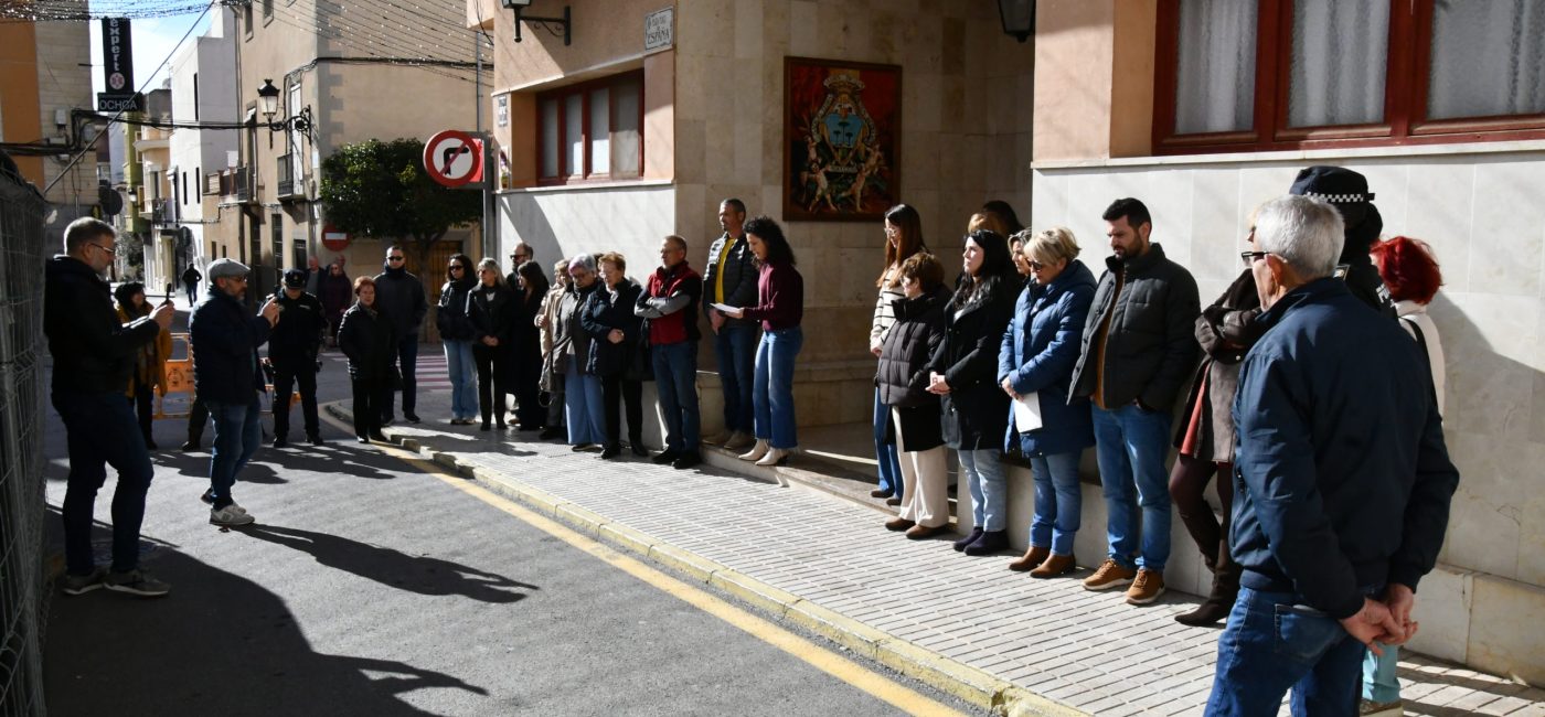 19-01-2026 MINUTO SILENCIO POR ACCIDENTE FERROVIARIO (9)