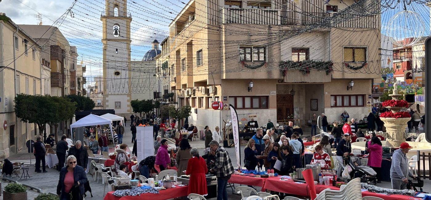 20-12-25 MERCADILLO NAVIDEÑO (29)