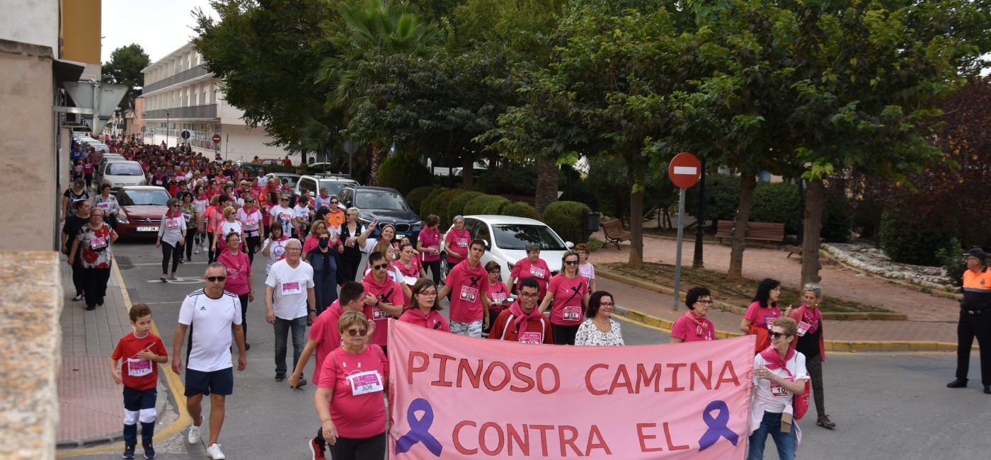 23-10-2022 PINOSO CAMINA CONGTRA EL CANCER (119)