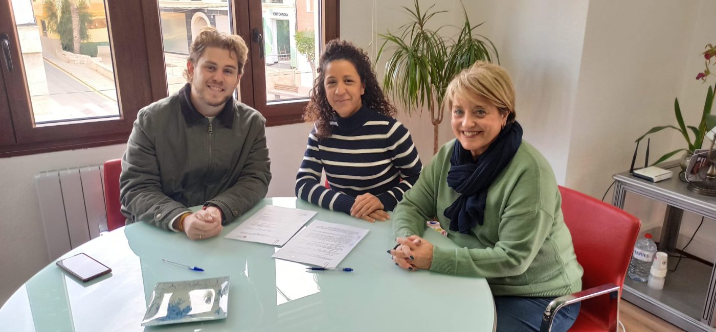 24-11-2025 FIRMA CONVENIO SANTA CATALINA (1)