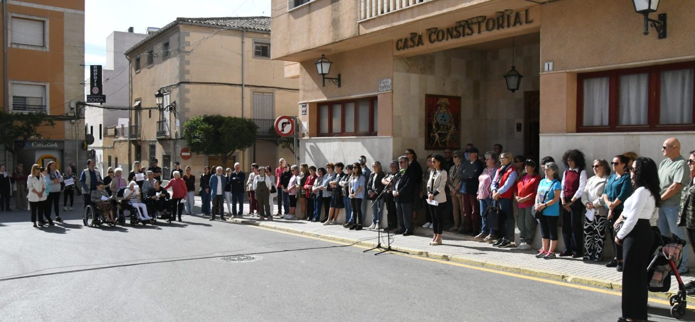 29-10-25 CINCO MINUTOS DE SILENCIO (27)