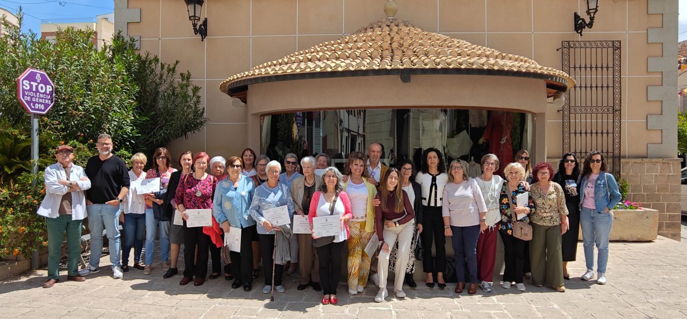 30-04-2026 EXPOSICIÓN FONT DEL CÀNTER MODISTAS (13)