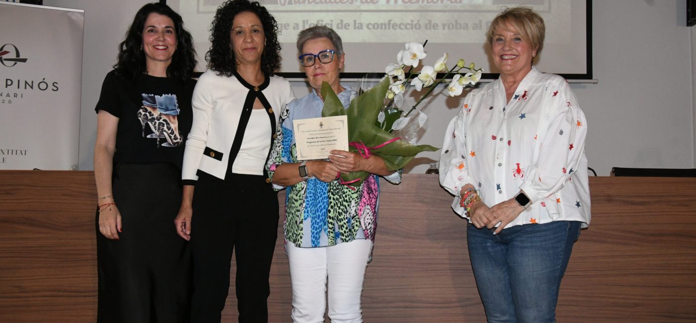 30-04-2026 HOMENAJE MODISTAS Y SASTRES (98)